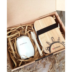 CUSTOMIZE YOUR GIFT AND HAMPERS